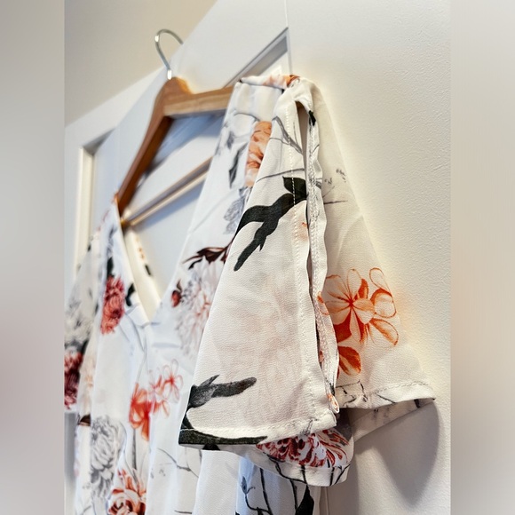 Floral Summer White Dress Women’s Size S - Picture 3 of 13